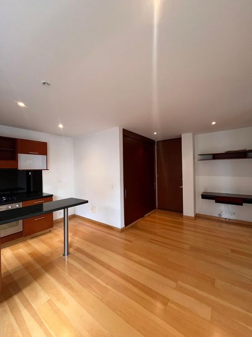 Apartaestudio en  Venta en El chico, Bogotá - Miniatura 2
