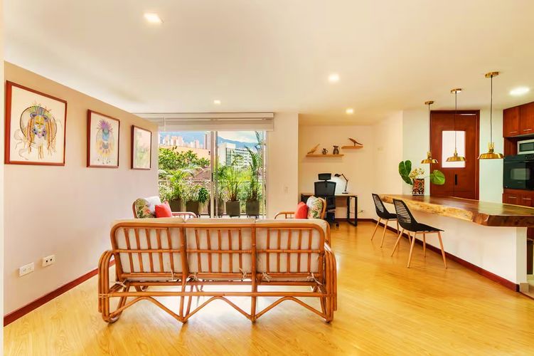 Apartaestudio en Venta en El Poblado, Medellín - Miniatura 2