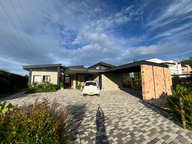 Casa en Arriendo en Llano Grande, Chita - Imagen 1
