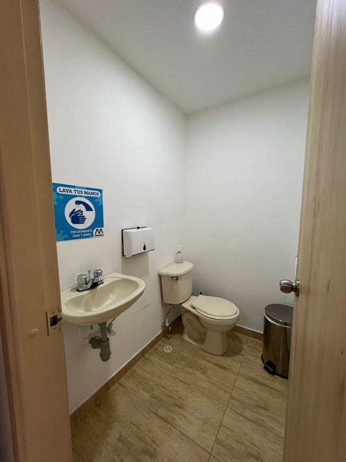 Oficina en Venta en El Poblado, Medellín - Miniatura 13