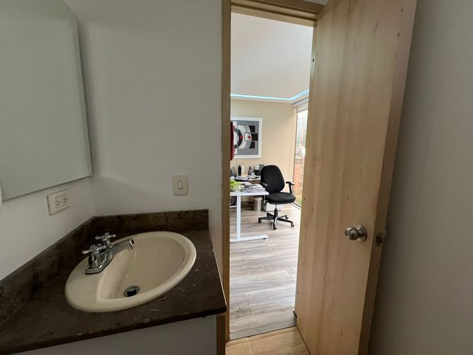 Oficina en Venta en El Poblado, Medellín - Miniatura 19