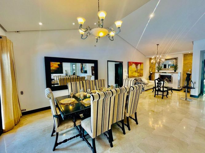 Casa en Arriendo en El Poblado, Medellín - Miniatura 6