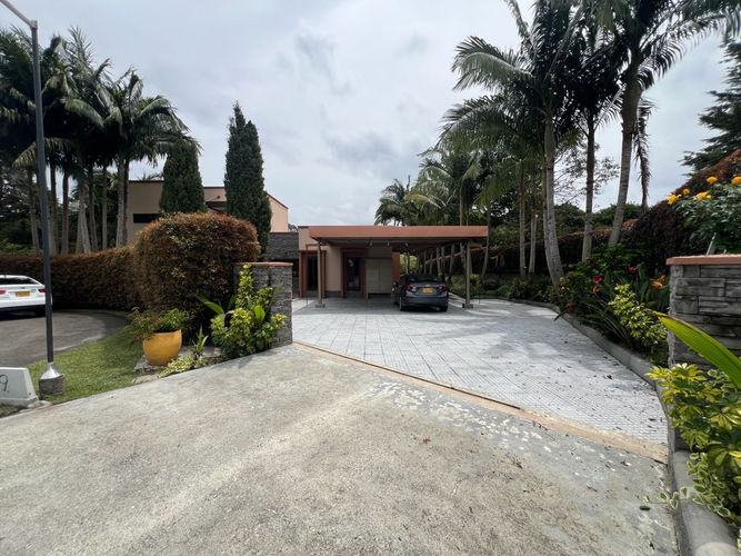 Casa en Arriendo en Llano Grande, Medellín - Imagen 1