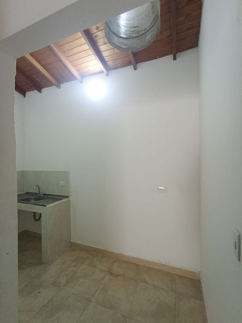 Local en Arriendo en Belén San Bernardo, Medellín - Miniatura 13