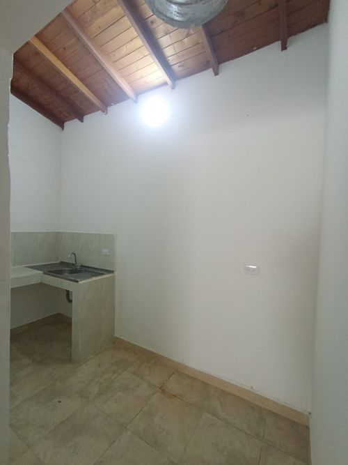 Local en Arriendo en Belén San Bernardo, Medellín - Miniatura 14