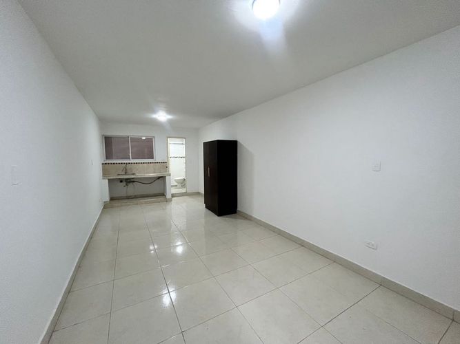 Apartaestudio en  Arriendo en Junin, Cali - Imagen 1