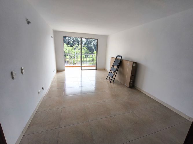 Apartamento en venta en Ciudad Pacífica, Cali - Miniatura 2