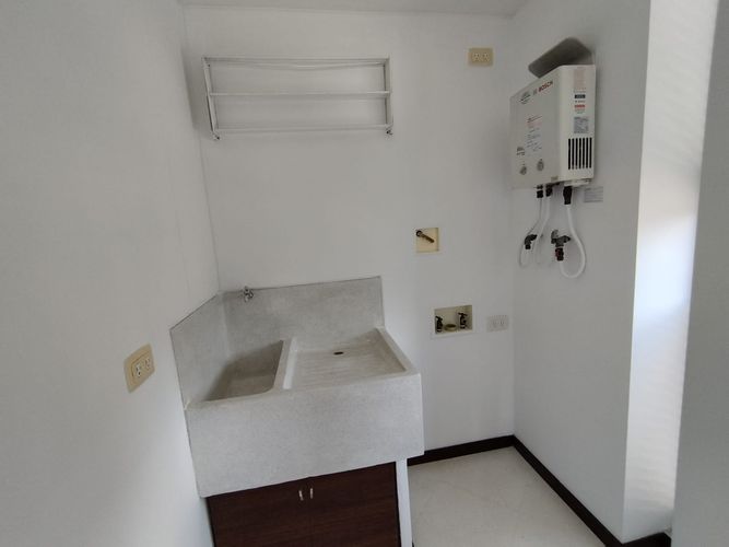 Apartaestudio en Arriendo en Laureles, Medellín - Miniatura 8