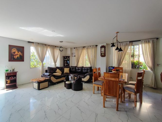 Finca en Arriendo en Las Lomitas, Sabaneta - Miniatura 4