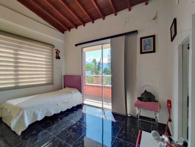 Finca en Arriendo en Las Lomitas, Sabaneta - Miniatura 13