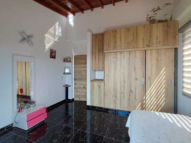 Finca en Arriendo en Las Lomitas, Sabaneta - Miniatura 14
