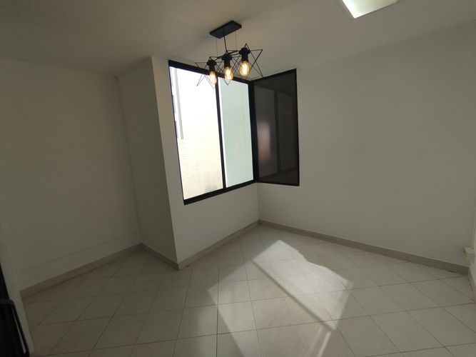 Oficina en Arriendo en El Poblado, Medellín - Miniatura 3