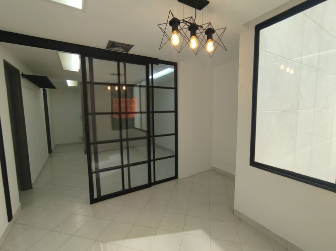 Oficina en Arriendo en El Poblado, Medellín - Miniatura 6