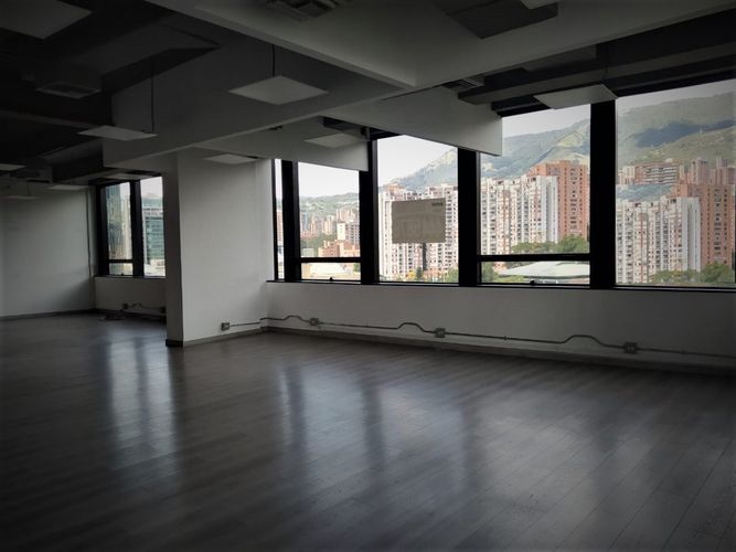 Oficina en  Venta en Milla de Oro, Medellín - Miniatura 5
