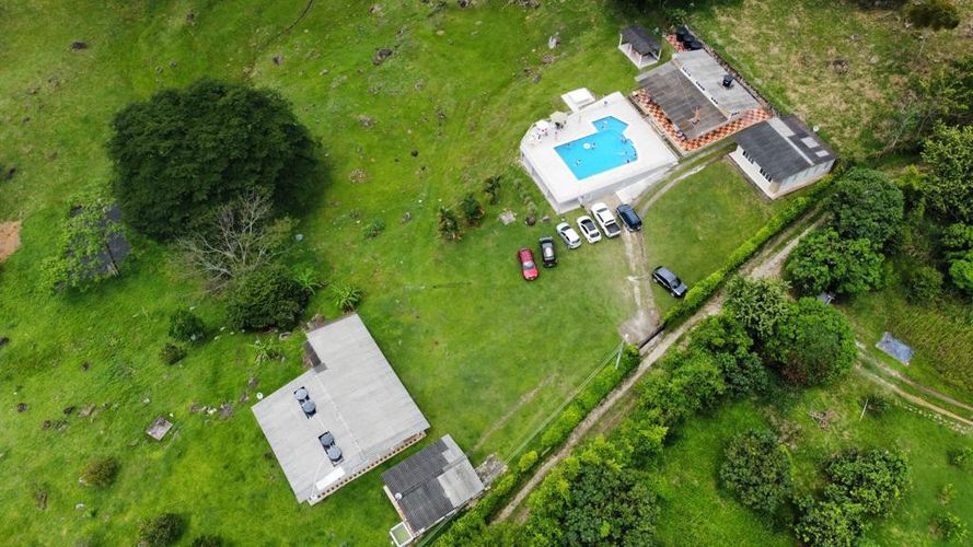 Finca en  Venta en El colegio - Miniatura 2