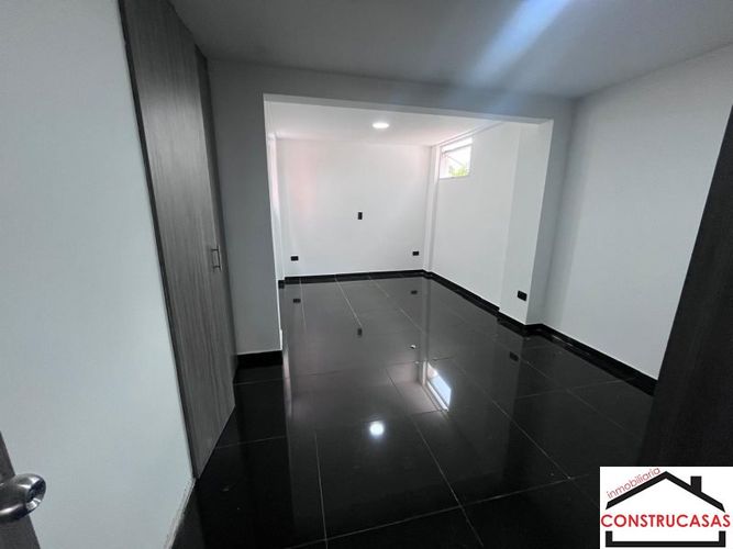 Casa en Arriendo en Rodeo Alto, Medellín - Miniatura 6