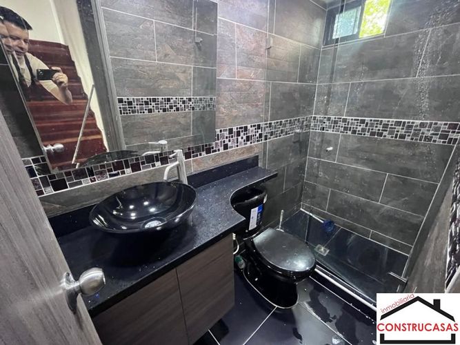 Casa en Arriendo en Rodeo Alto, Medellín - Miniatura 10