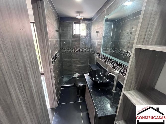 Casa en Arriendo en Rodeo Alto, Medellín - Miniatura 16