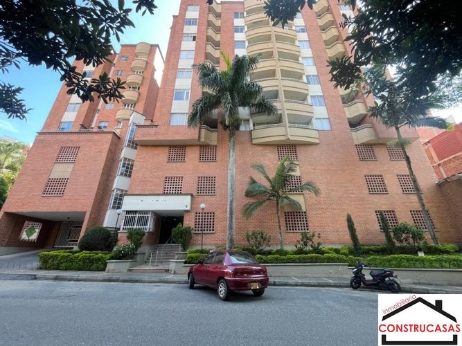 Apartaestudio en Arriendo en Laureles, Medellín - Imagen 1