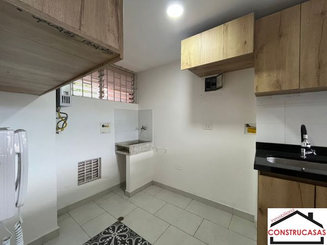 Apartaestudio en Arriendo en Laureles, Medellín - Miniatura 4