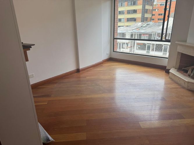 Apartaestudio en Arriendo en El Virrey, Bogotá - Miniatura 2