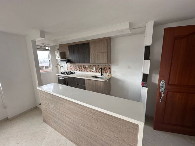 Apartamento en Arriendo en Loma de los bernal, Medellín - Miniatura 3
