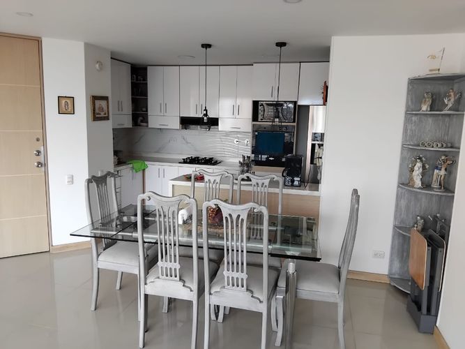 Apartamento en  Arriendo en Loma del Escobero, Envigado - Miniatura 2