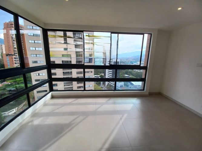 Apartamento en  Arriendo en Castropol, Medellín - Miniatura 4