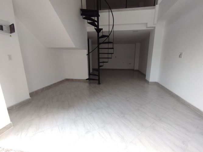 Local en Arriendo en Parque de Caldas, Caldas - Miniatura 2