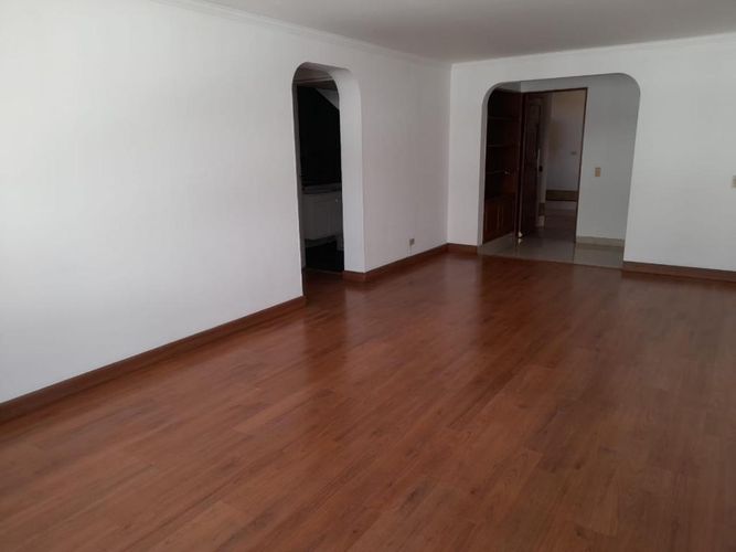 Apartamento en Venta en Santa Barbara, Bogotá - Miniatura 8