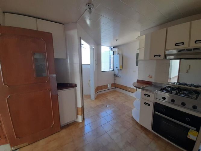Apartamento en Venta en Santa Barbara, Bogotá - Miniatura 9