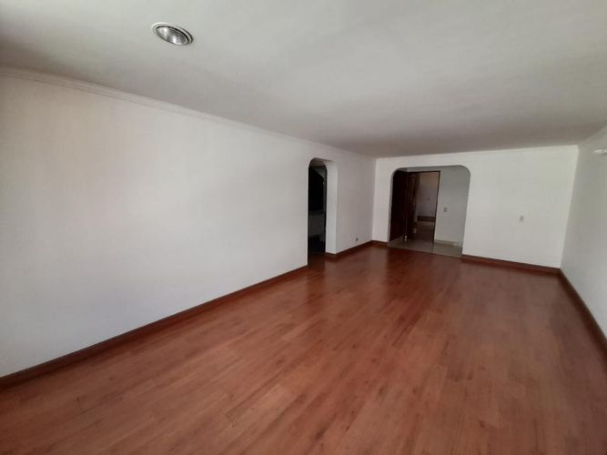 Apartamento en Venta en Santa Barbara, Bogotá - Miniatura 21