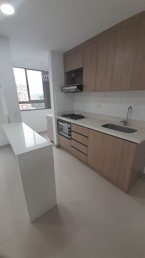 Apartamento en Arriendo en El Carmelo II, Sabaneta - Miniatura 3