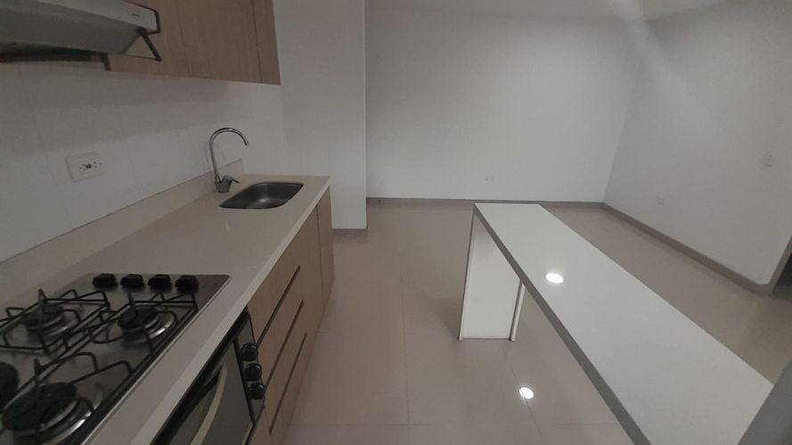 Apartamento en Arriendo en El Carmelo II, Sabaneta - Miniatura 4