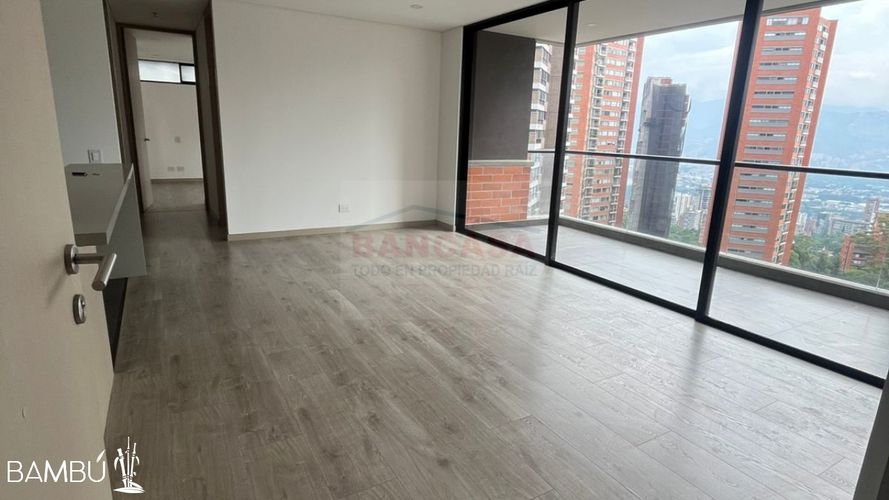 Apartamento en Arriendo en El Poblado, Medellín - Miniatura 4