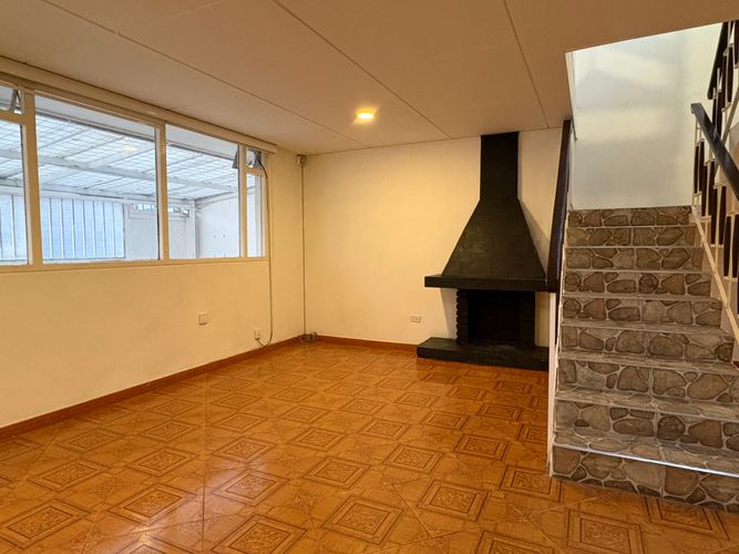 Casa en Arriendo en Normandia, Bogotá - Miniatura 2