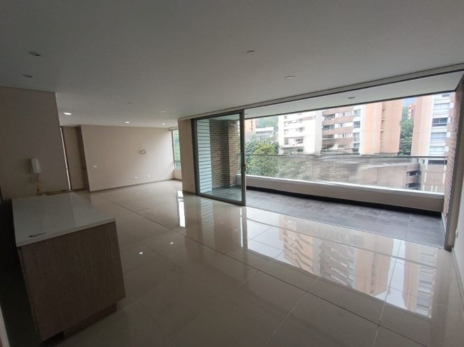 Apartamento en Arriendo en Loma del Esmeraldal, Envigado - Miniatura 4