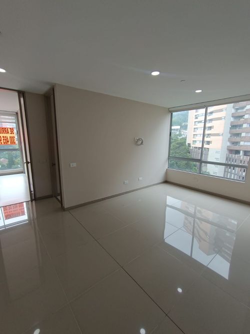 Apartamento en Arriendo en Loma del Esmeraldal, Envigado - Miniatura 11
