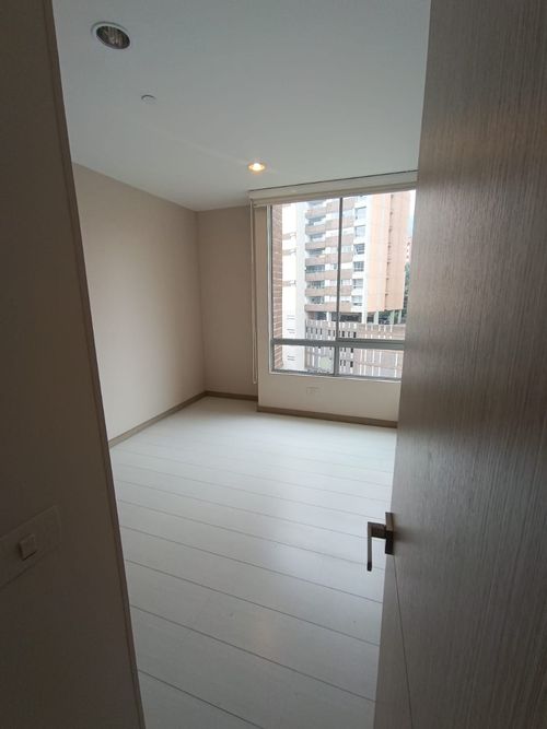 Apartamento en Arriendo en Loma del Esmeraldal, Envigado - Miniatura 12