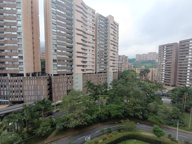 Apartamento en Arriendo en Loma del Esmeraldal, Envigado - Miniatura 17