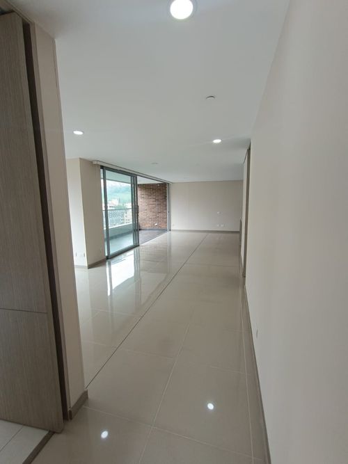 Apartamento en Arriendo en Loma del Esmeraldal, Envigado - Miniatura 18