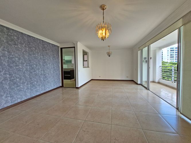 Apartamento en Venta en La flora, Cali - Miniatura 2