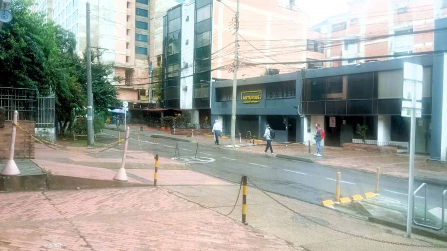 Edificio en Arriendo en Lago gaitan, Bogotá - Miniatura 3