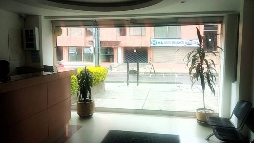 Edificio en Arriendo en Lago gaitan, Bogotá - Miniatura 4