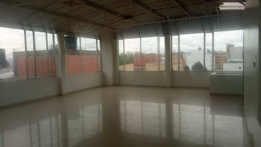 Edificio en Arriendo en Lago gaitan, Bogotá - Miniatura 10