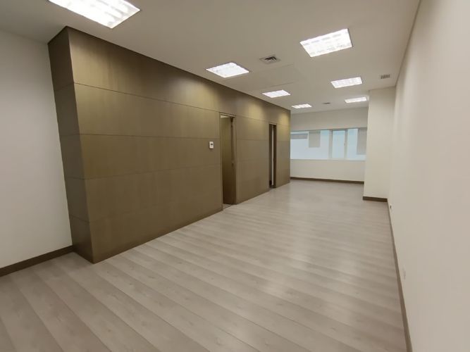 Oficina en  Venta en Ciudad del Río, Medellín - Imagen 1