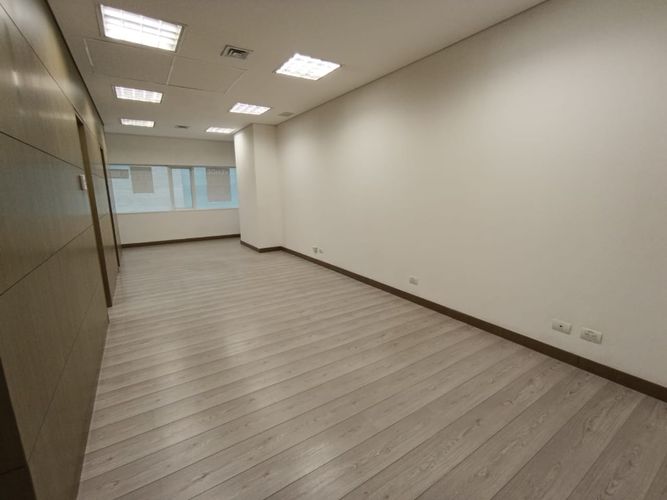 Oficina en  Venta en Ciudad del Río, Medellín - Miniatura 3