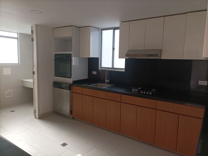 Apartamento en Arriendo en Santa barbara occidental, Bogotá - Miniatura 8