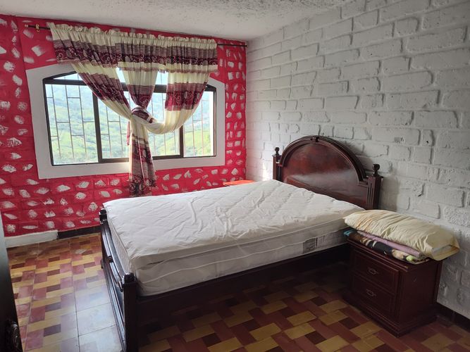 Finca en Arriendo en Cocorna - Miniatura 11