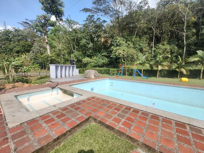 Finca en Arriendo en Cocorna - Miniatura 27